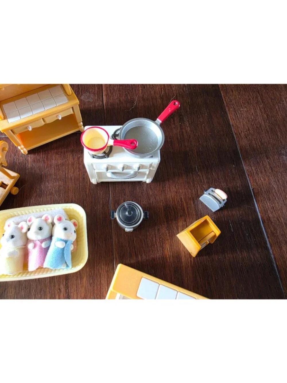 Calico Critters Family Furniture House Accessories Baby Lot Bunny Mouse Kitchen